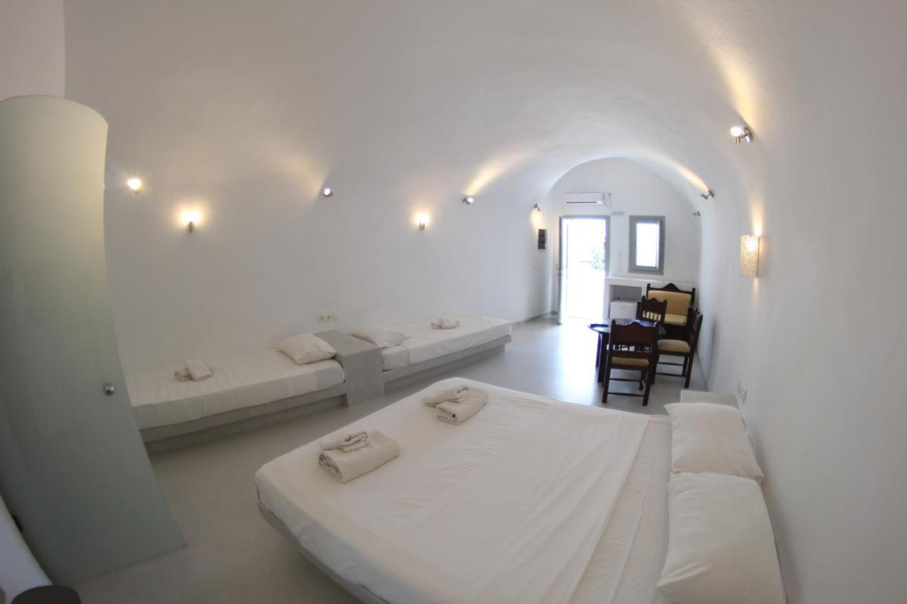 Calm Center Rooms Фира Екстериор снимка